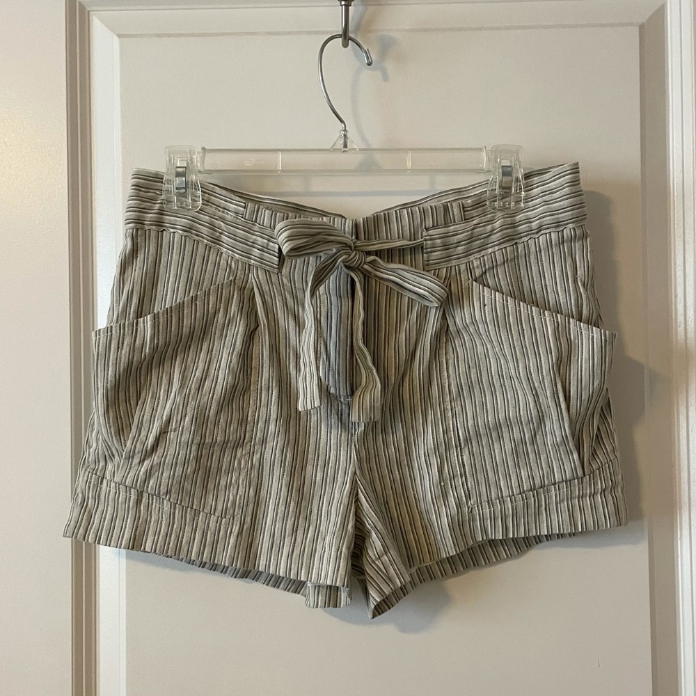 BCBG Striped Linen High Waisted Shorts With Bow
